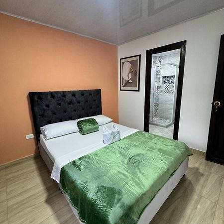Habitacion En Apartahotel Sarita Саленто Экстерьер фото