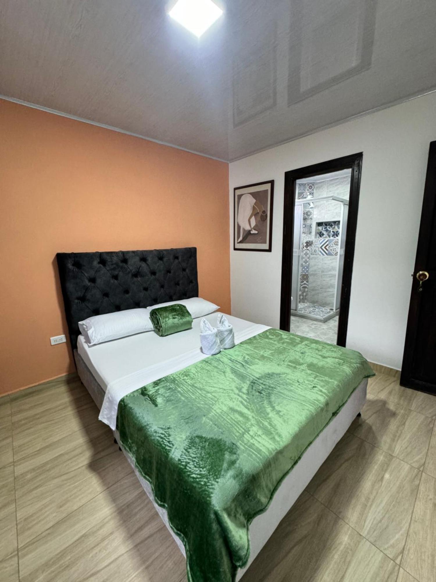 Habitacion En Apartahotel Sarita Саленто Экстерьер фото