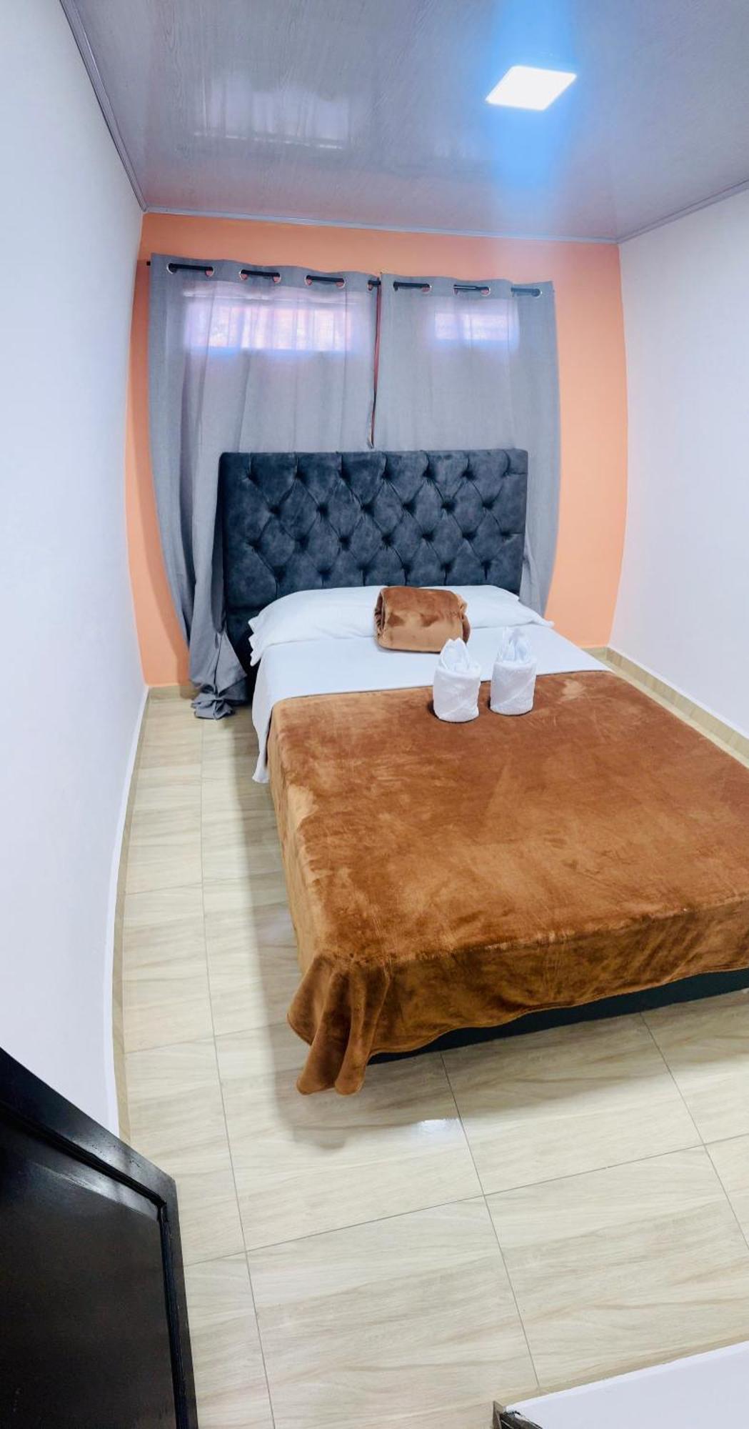 Habitacion En Apartahotel Sarita Саленто Экстерьер фото