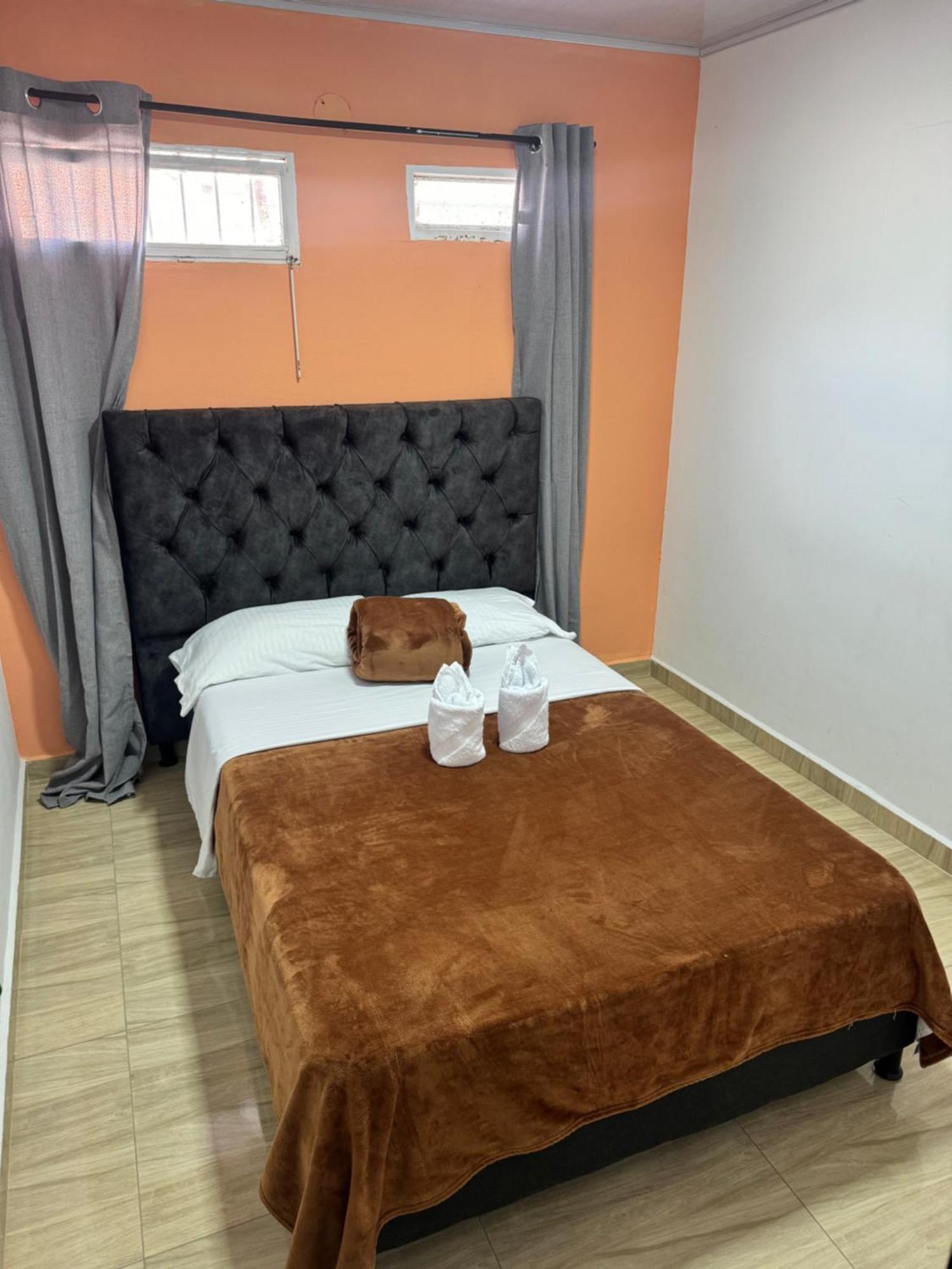 Habitacion En Apartahotel Sarita Саленто Экстерьер фото